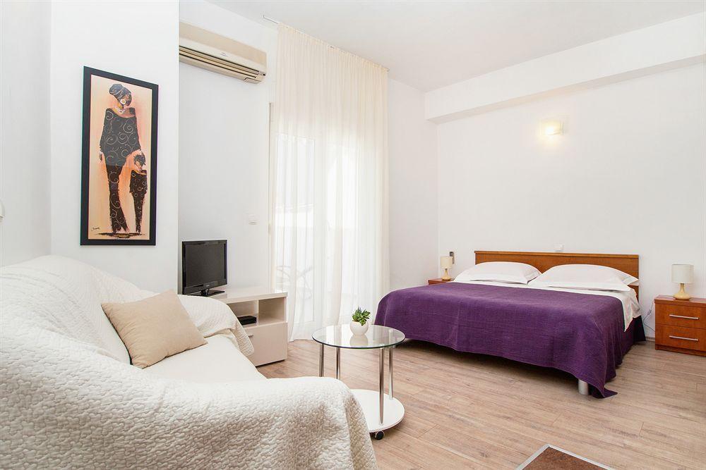 Villa Pinocchio Подстрана Екстер'єр фото